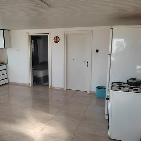 Yedidalga House *